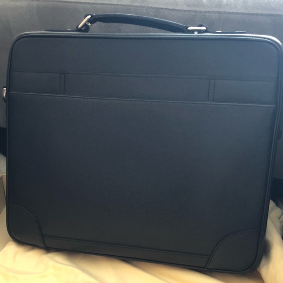 Louis Vuitton Steve Bag - Picture 2 of 8